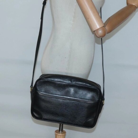 LOUIS VUITTON Epi Trocadero 27 Shoulder Bag Black M52312 LV Auth 132547 - Picture 1 of 16